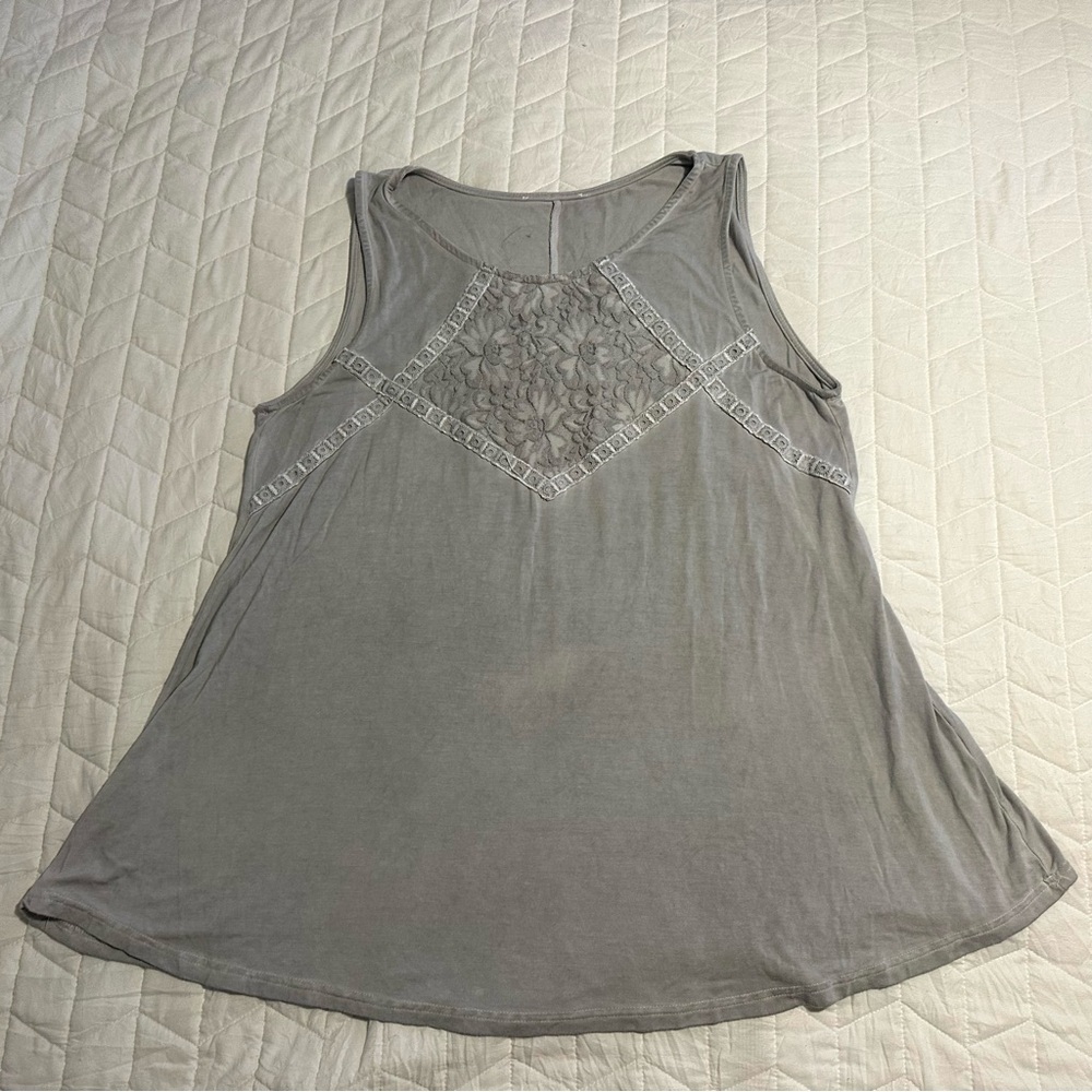Women's Gray Sleeveless Lace-Accent Tank Top